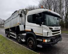 2017 Scania P370 8x4 Tipper 